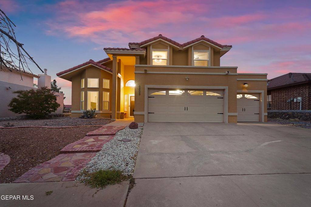 Photo of 6809 ECHO CLIFFS Drive, El Paso, TX 79912 (MLS # 942619)