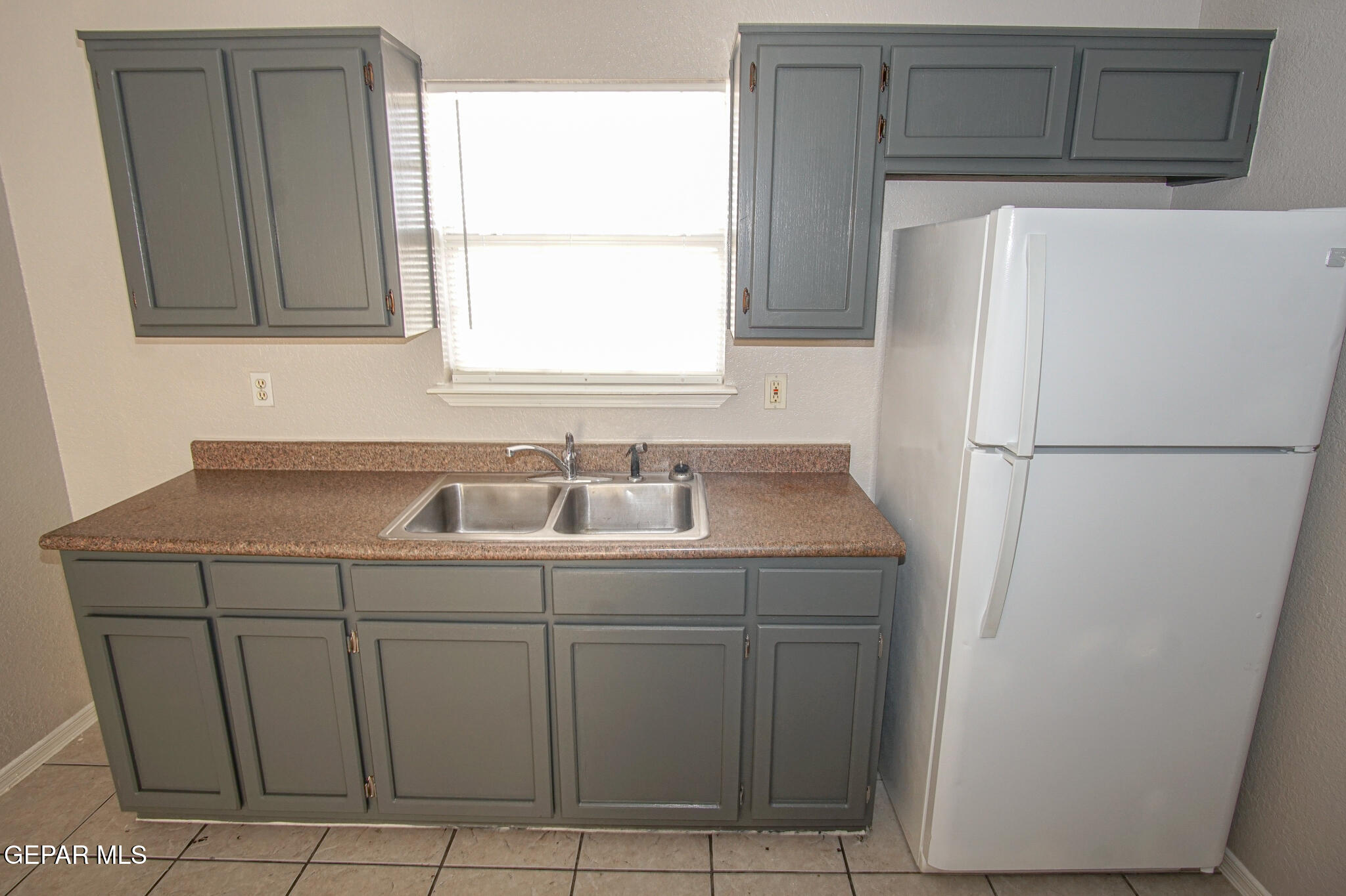 216 S Schutz Drive 6