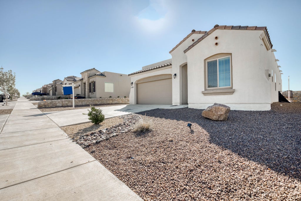 Photo of 13112 CELTIC, Horizon City, TX 79928 (MLS # 950602)