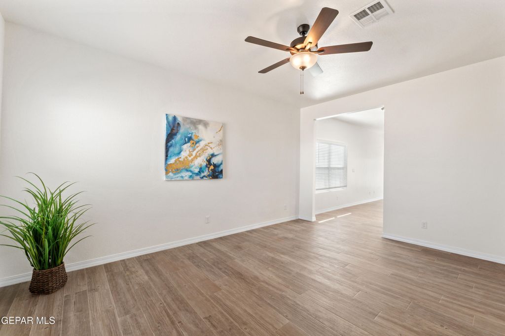 Photo of 309 Sand Gate Drive, Horizon City, TX 79928 (MLS # 932109)