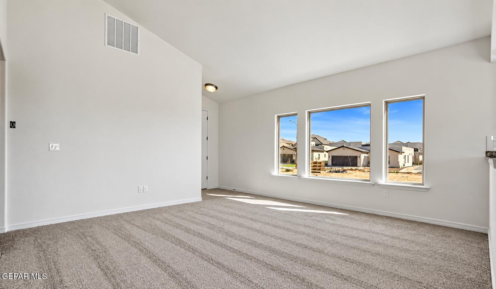 13135 Emerald Hills Avenue