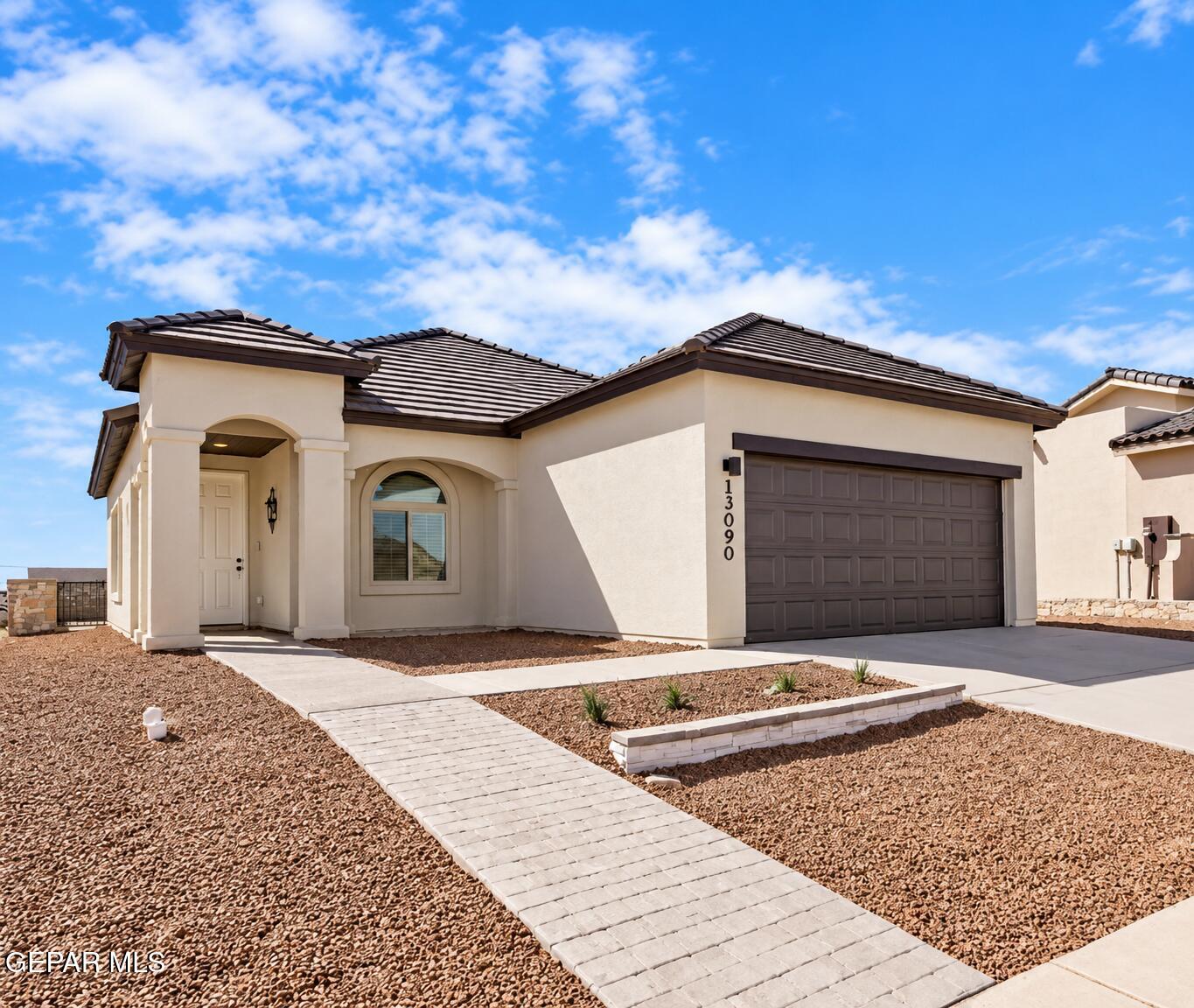 13135 Emerald Hills Avenue