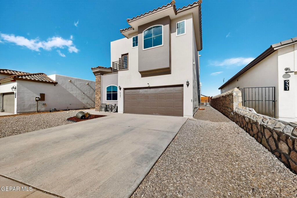Photo of 927 Dewsbury Way, El Paso, TX 79928 (MLS # 932807)