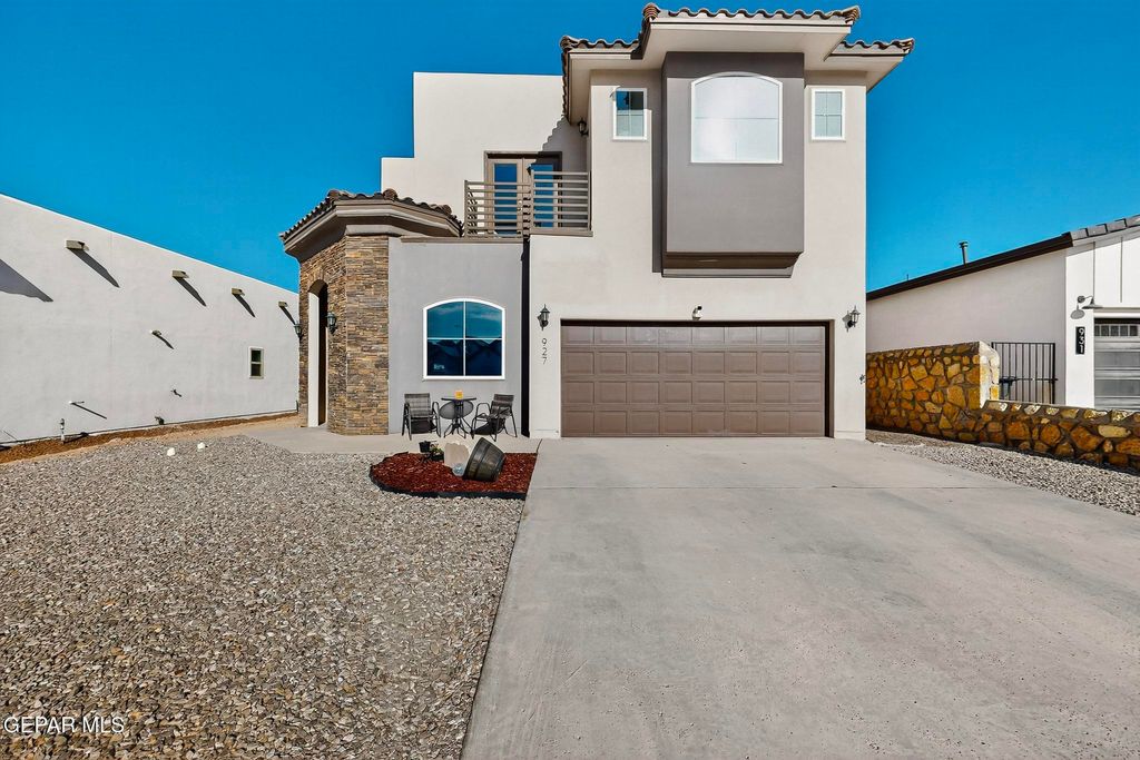 Photo of 927 Dewsbury Way, El Paso, TX 79928 (MLS # 932807)