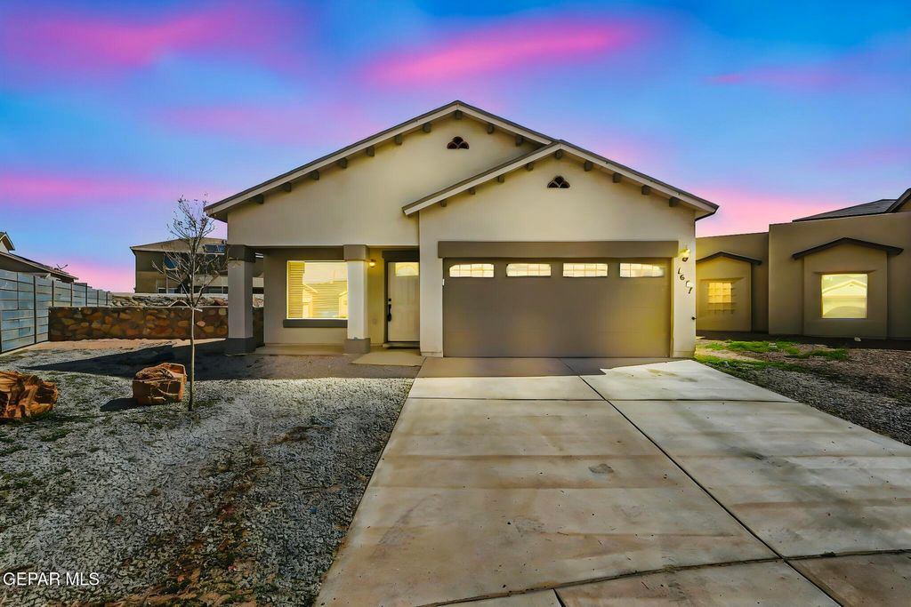 Photo of 11677 Flor Freesia Drive, Socorro, TX 79927 (MLS # 932642)