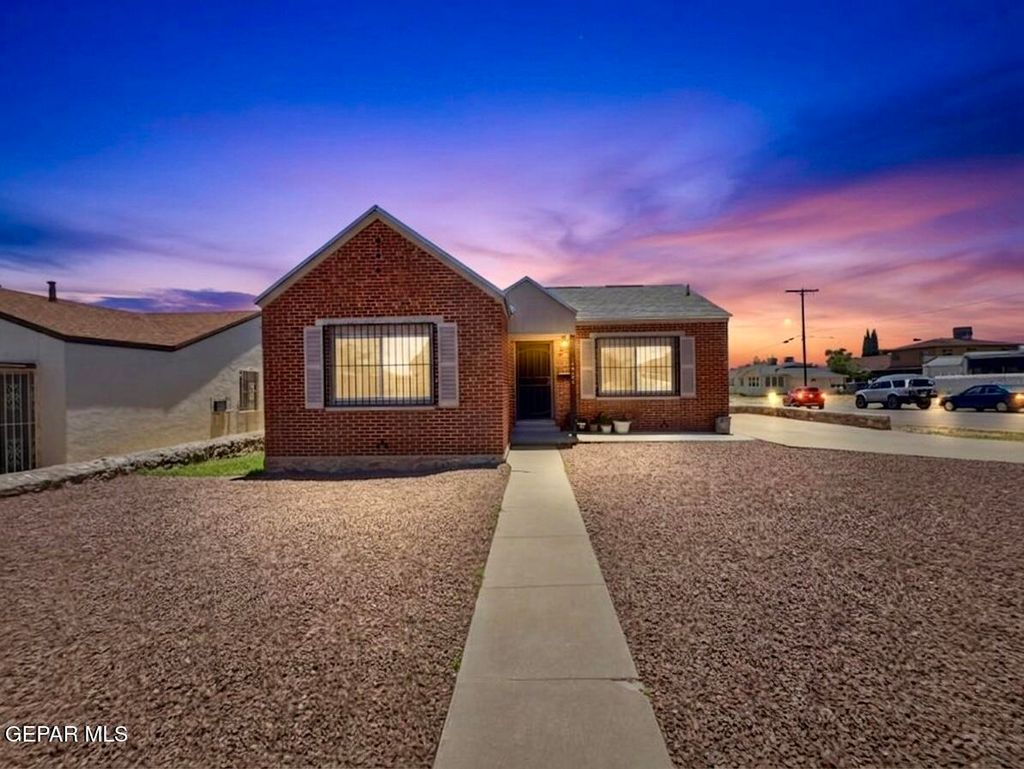 Photo of 3700 MCKINLEY Avenue, El Paso, TX 79930 (MLS # 946163)