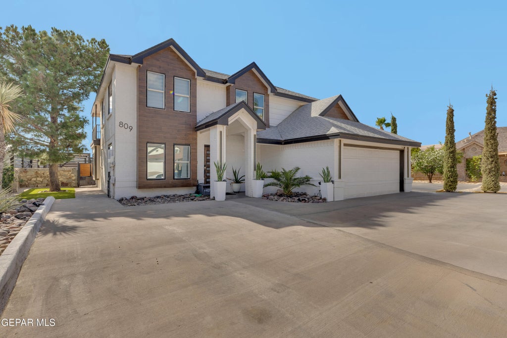 Photo of 809 ROTTERDAM Way, El Paso, TX 79912 (MLS # 953004)