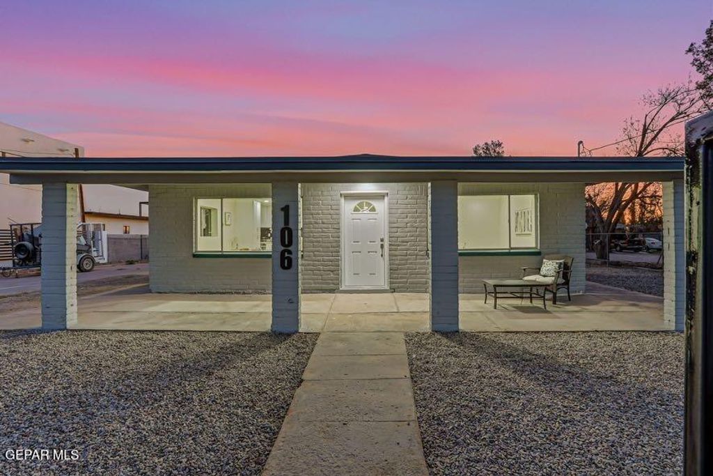 Photo of 106 La Cienega Drive, Socorro, TX 79927 (MLS # 935377)