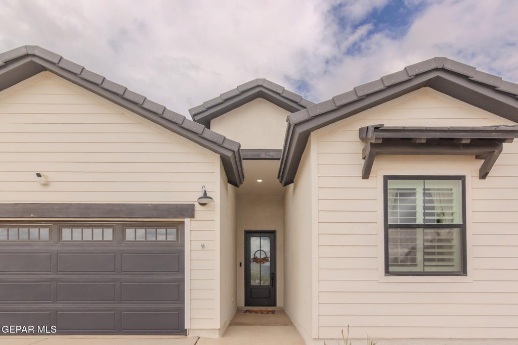 Photo of 12400 POLO NORTE Drive, El Paso, TX 79934 (MLS # 952482)