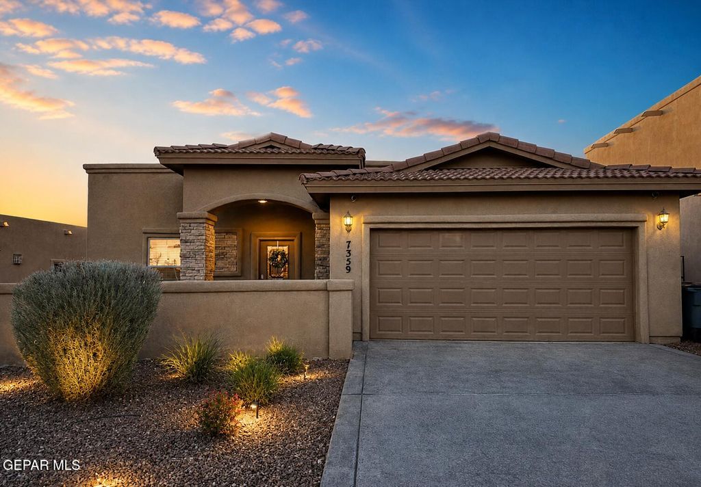 Photo of 7359 Via Canutillo Drive, El Paso, TX 79911 (MLS # 943224)
