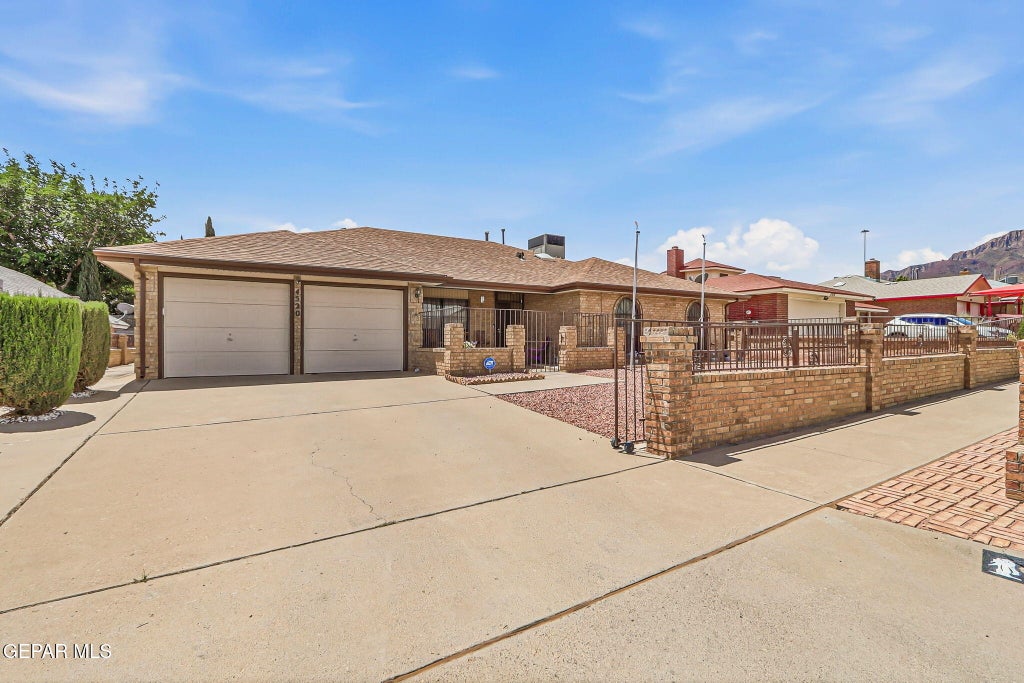 Photo of 4520 MAJ SPRAGUE Avenue, El Paso, TX 79924 (MLS # 945184)