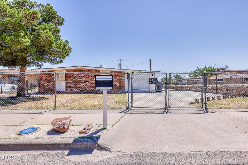 Photo of 8308 POLARIS Street, El Paso, TX 79904 (MLS # 943851)