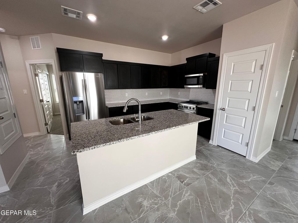 Photo of 729 Paseo Del Agua Street, Horizon City, TX 79928 (MLS # 931500)