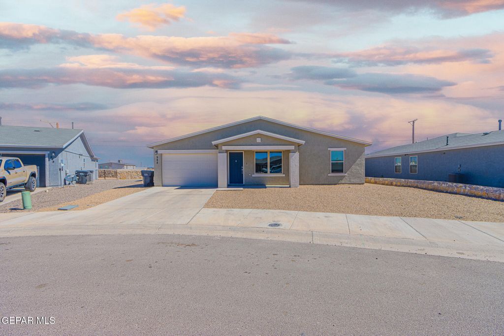 Photo of 948 Orangetip Drive, Horizon City, TX 79928 (MLS # 939589)