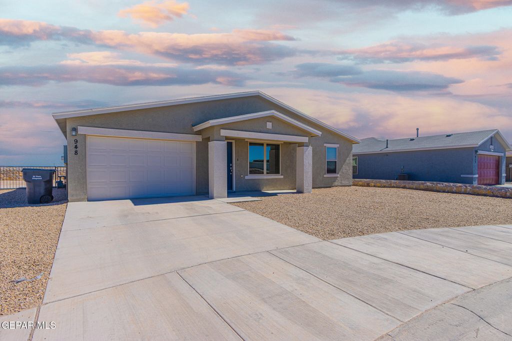 Photo of 948 Orangetip Drive, Horizon City, TX 79928 (MLS # 939589)