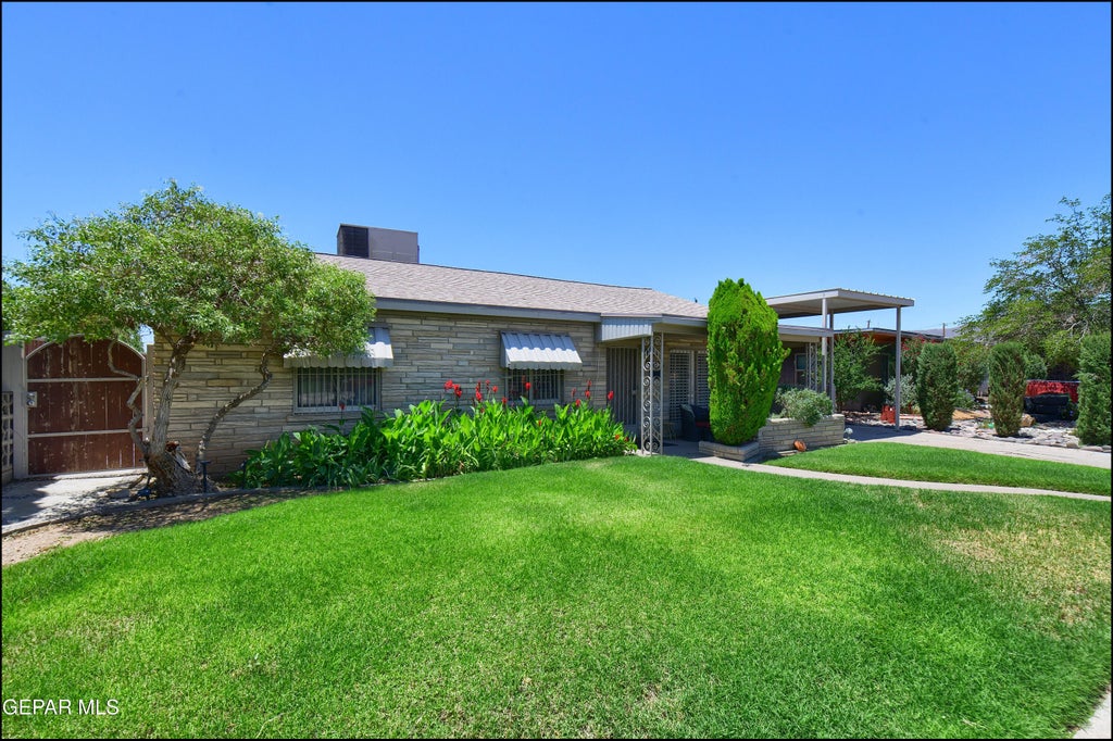 Photo of 5316 Gary Owen Road, El Paso, TX 79903 (MLS # 946468)