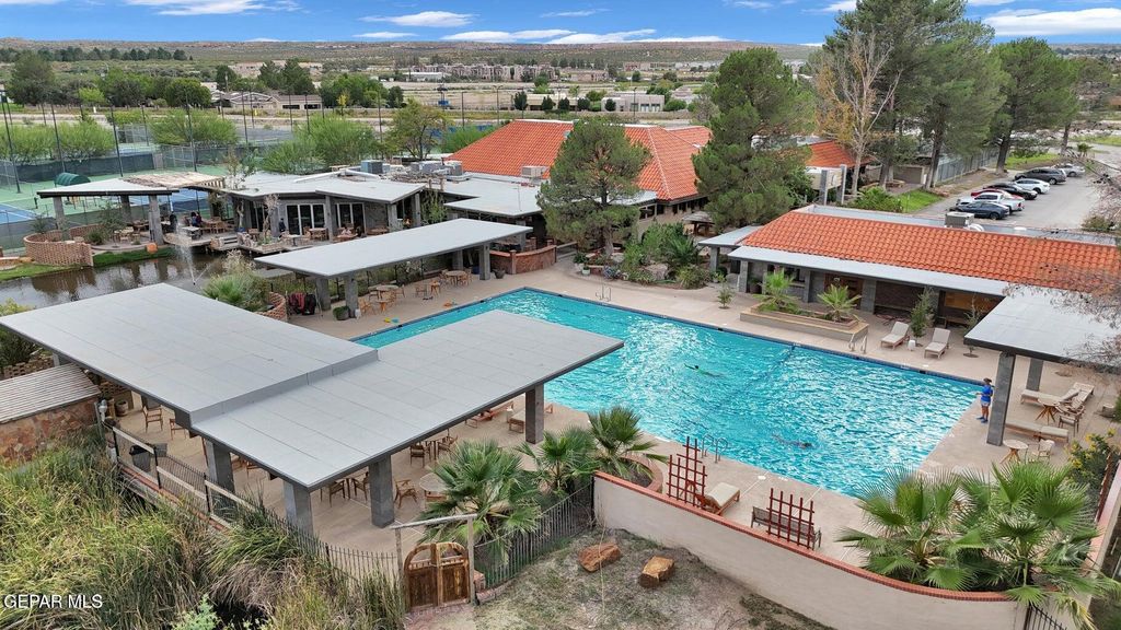 Photo of 620 LAKEWAY Drive, El Paso, TX 79932 (MLS # 941171)