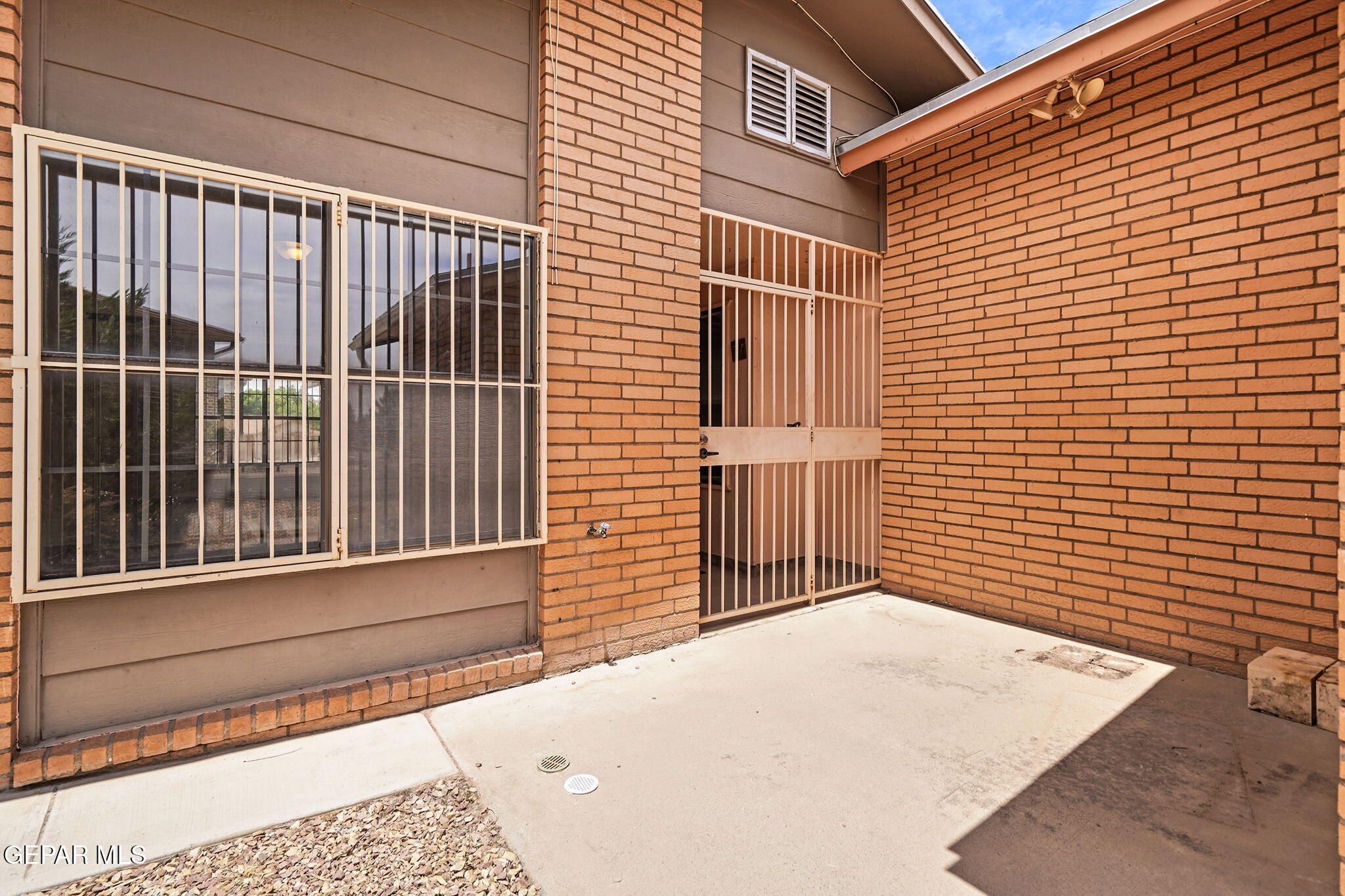 3219 MOUNTAIN RIDGE Drive