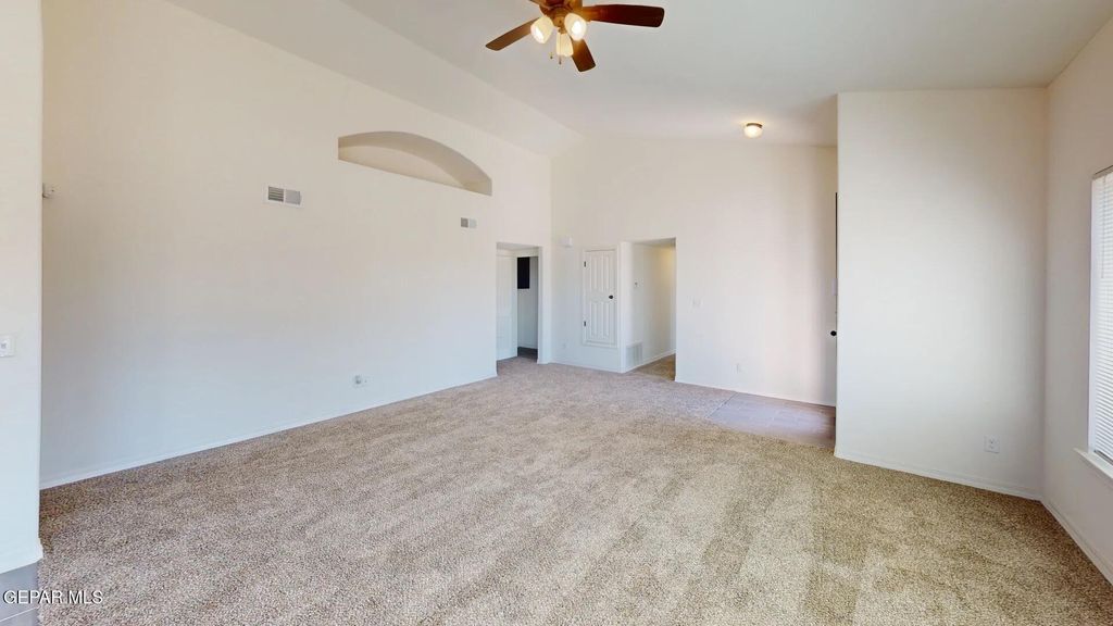 Photo of 1041 Summer Lake Street, Horizon City, TX 79928 (MLS # 931100)