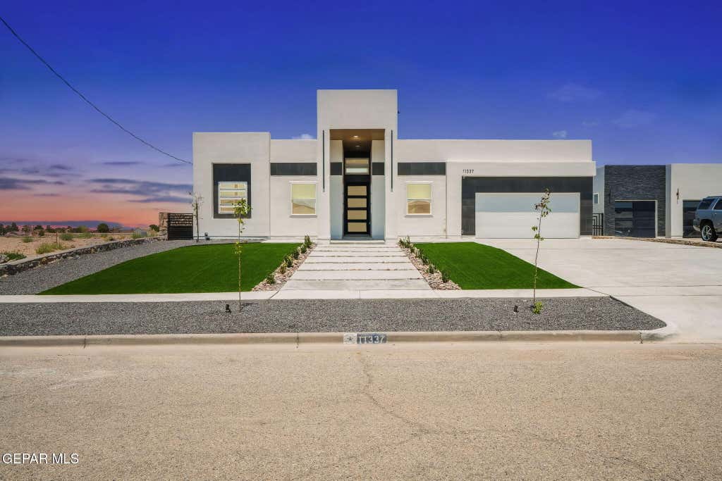 Photo of 11337 ARDELLE Avenue, El Paso, TX 79936 (MLS # 947751)
