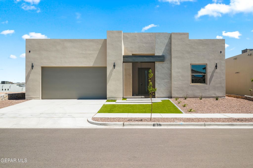 Photo of 836 ACTON Street, Horizon City, TX 79928 (MLS # 942458)