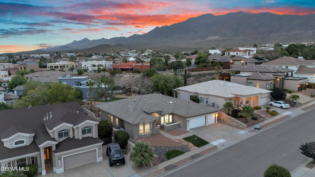 Photo of 6337 FRANKLIN RED Drive, El Paso, TX 79912 (MLS # 950747)