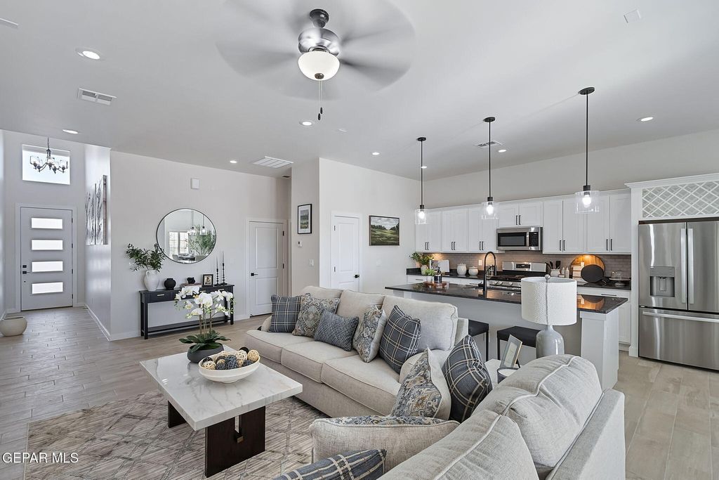 Photo of 15056 RESOLVE Drive, El Paso, TX 79938 (MLS # 940581)