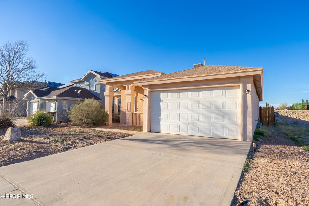 Photo of 14437 Antwerp Drive, Horizon City, TX 79928 (MLS # 939403)