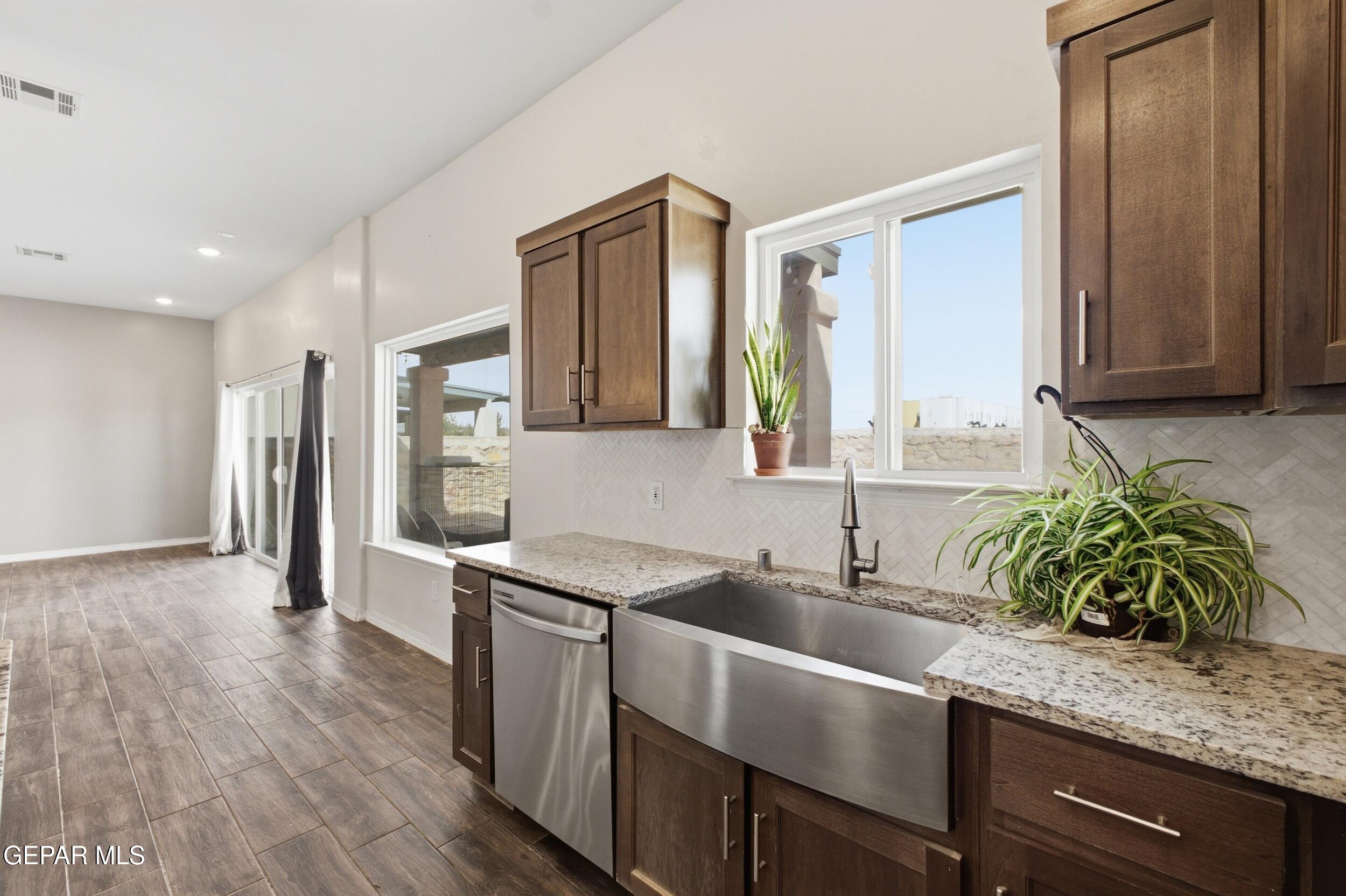 13672 GLEN VISTA Lane