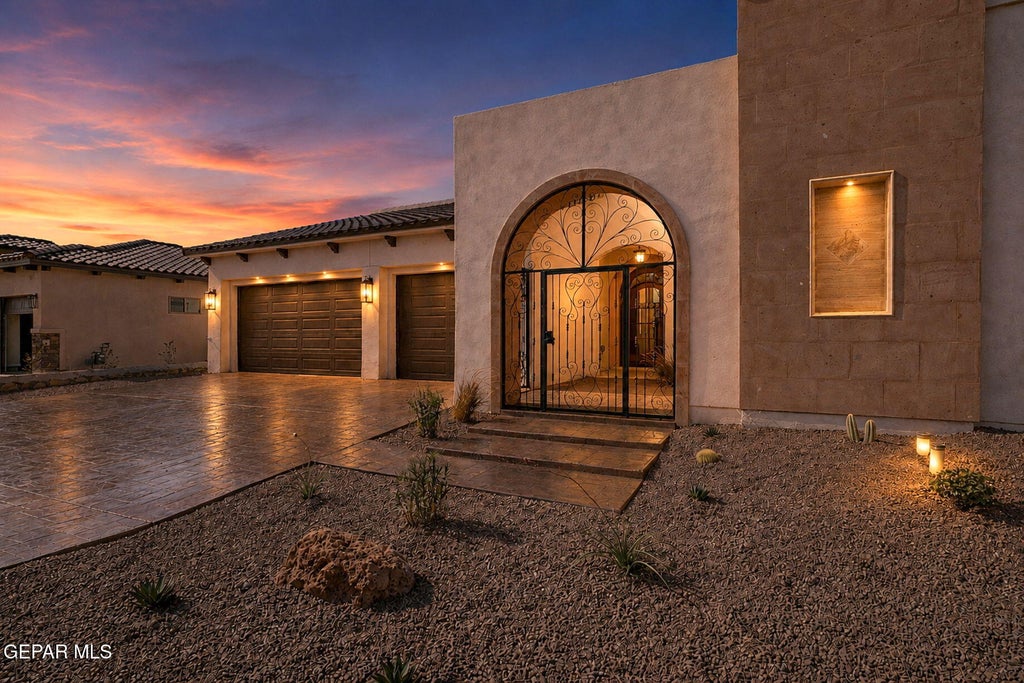 Photo of 401 Suleiman Drive, El Paso, TX 79932 (MLS # 949484)