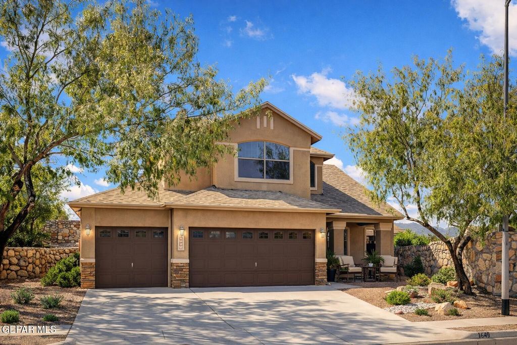 Photo of 1649 ROCK DOVE Lane, El Paso, TX 79911 (MLS # 941856)