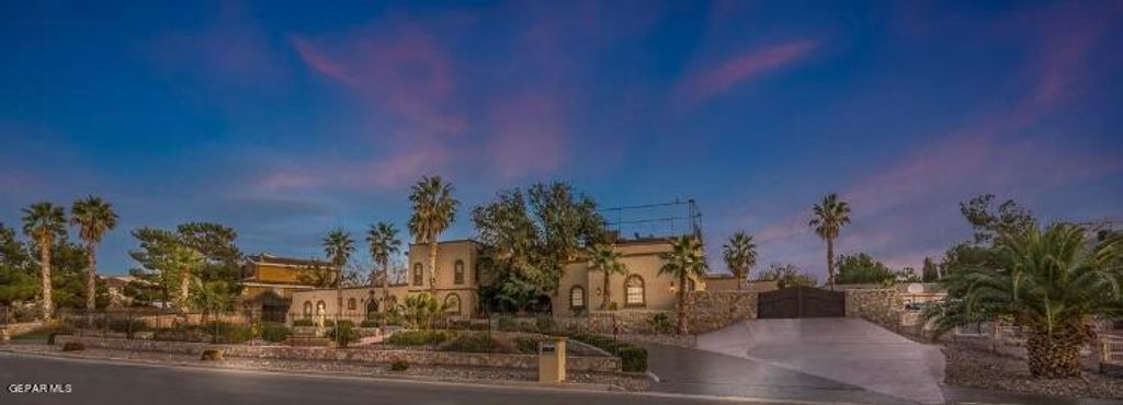 Photo of 12110 DOUBLE JAY Drive, El Paso, TX 79936 (MLS # 944144)