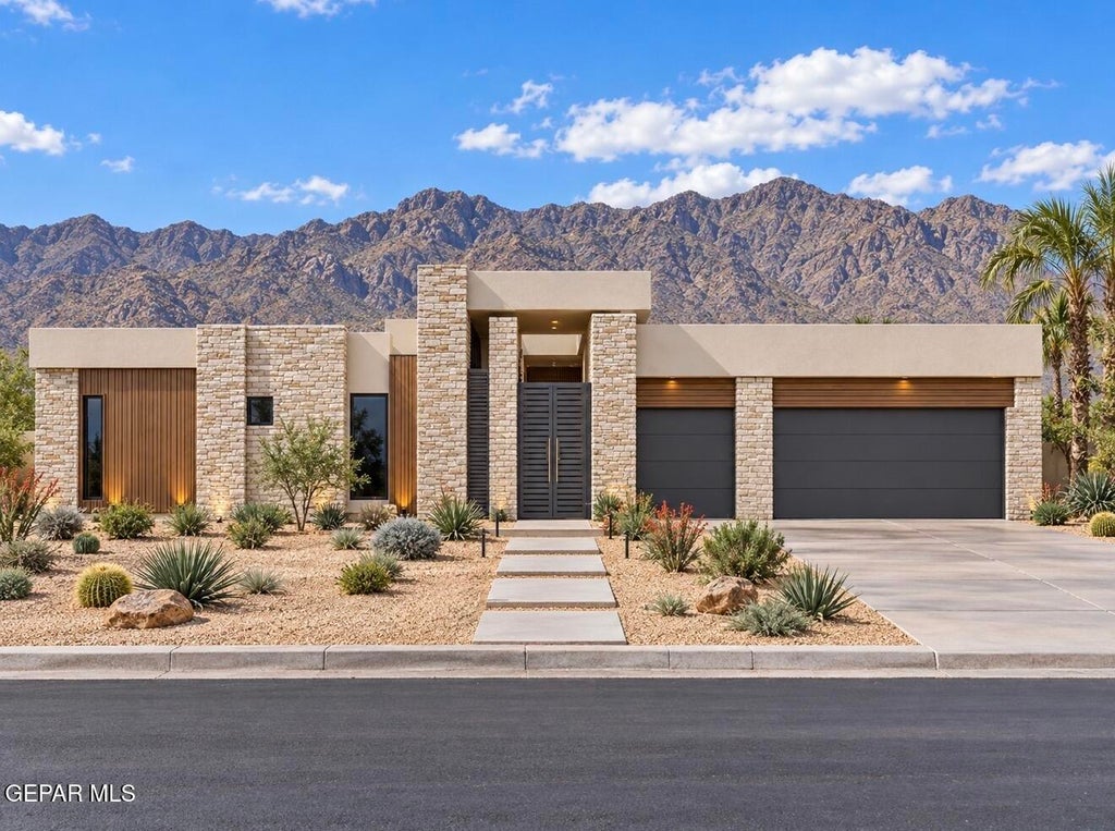 Photo of 420 MASOUD Court, El Paso, TX 79932 (MLS # 952627)