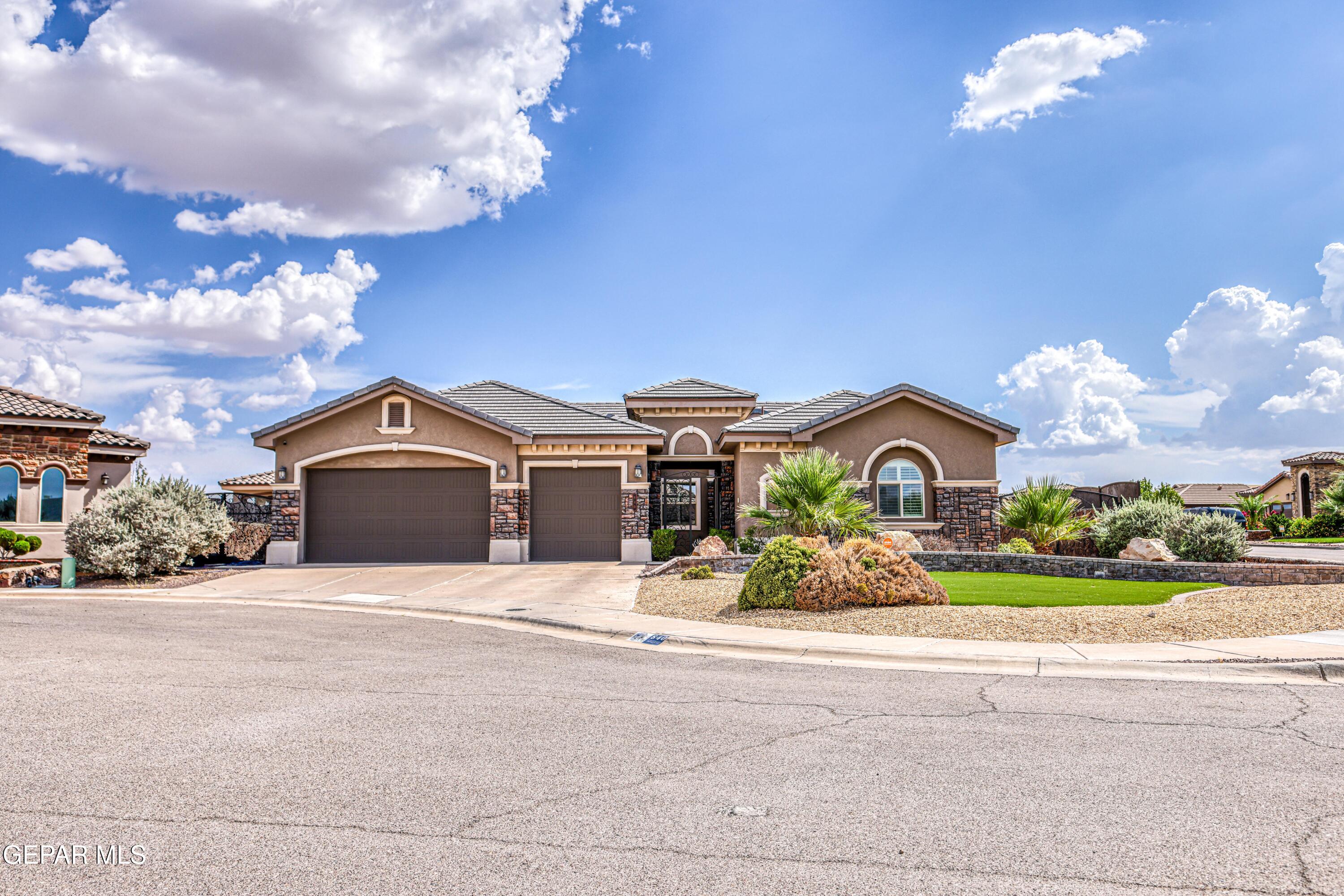 840 GOLDEN EDGE Court