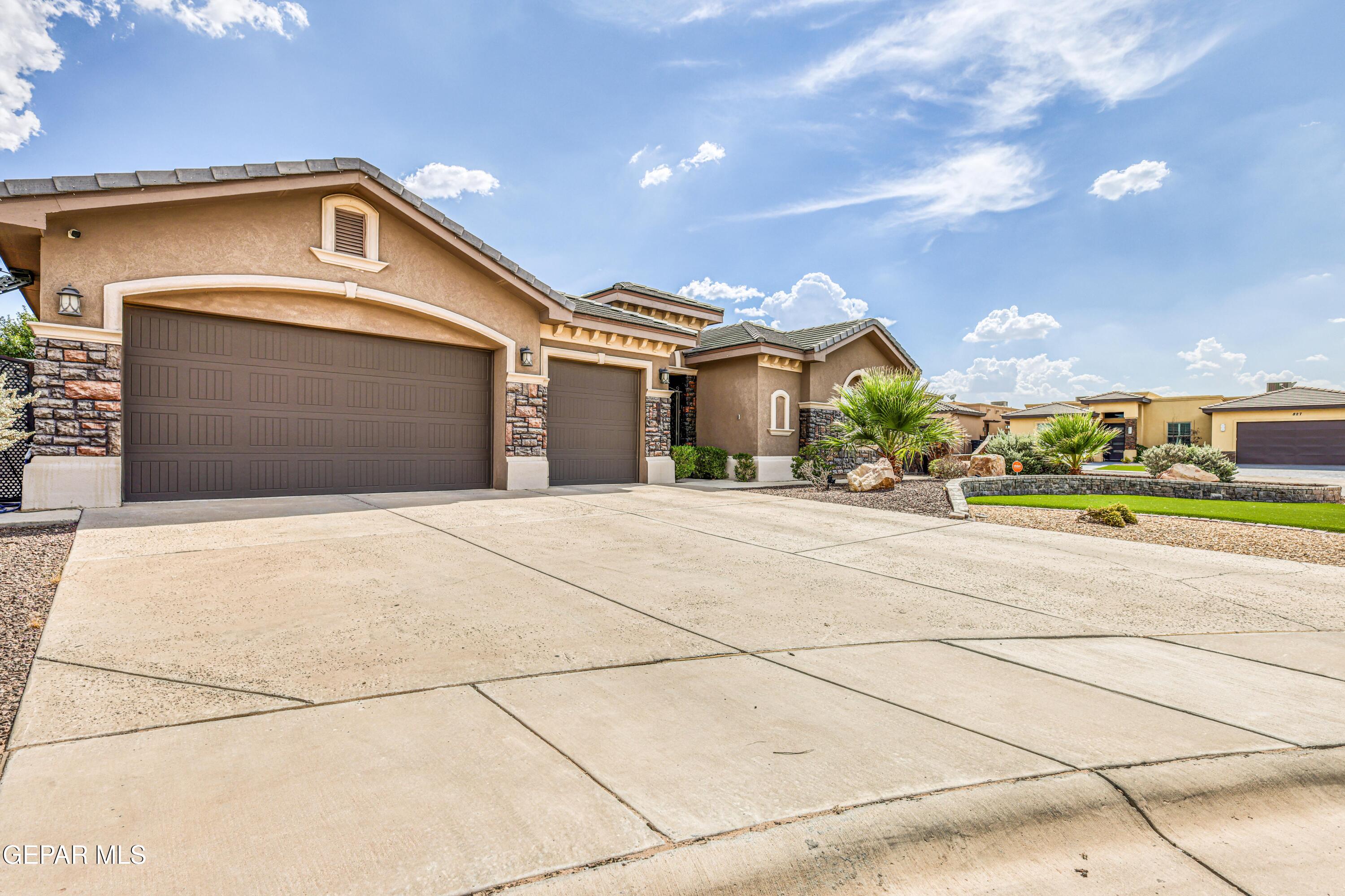 840 GOLDEN EDGE Court