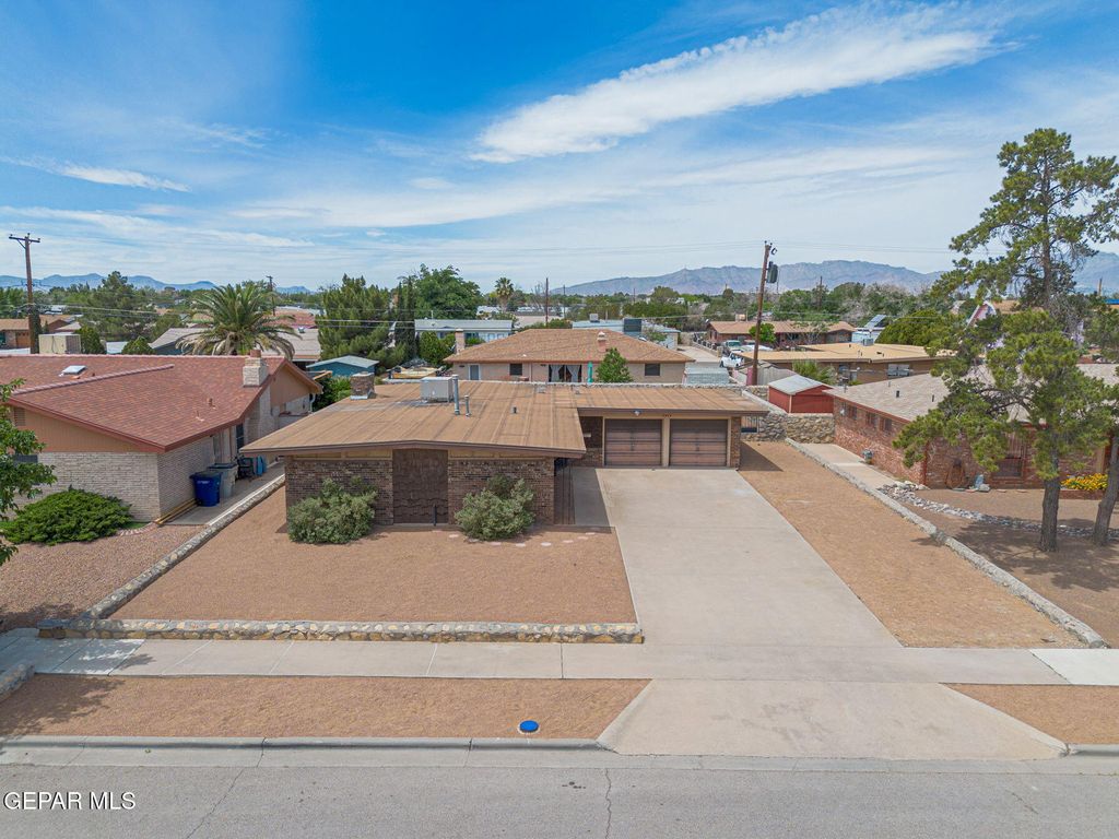 Photo of 3217 SHETLAND Road, El Paso, TX 79925 (MLS # 943207)