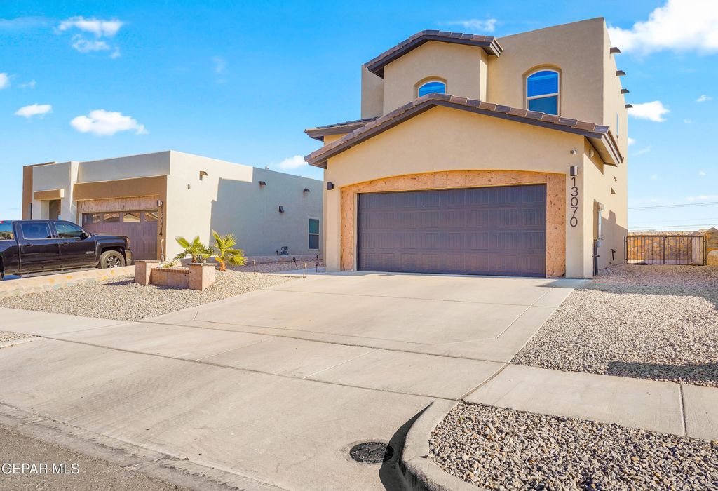 Photo of 13070 GRANTHAM Lane, El Paso, TX 79928 (MLS # 942216)