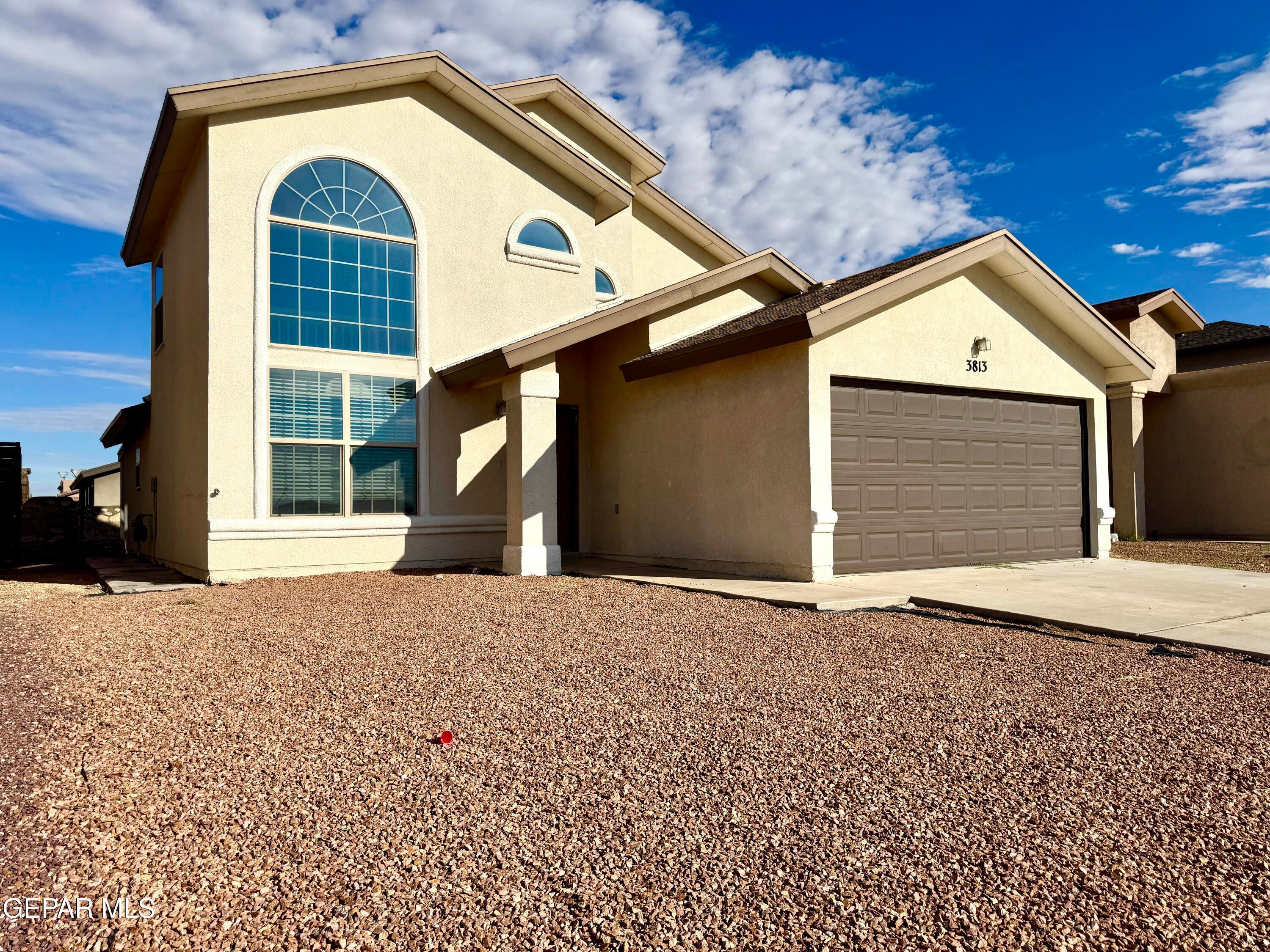 3813 LOMA DANTE