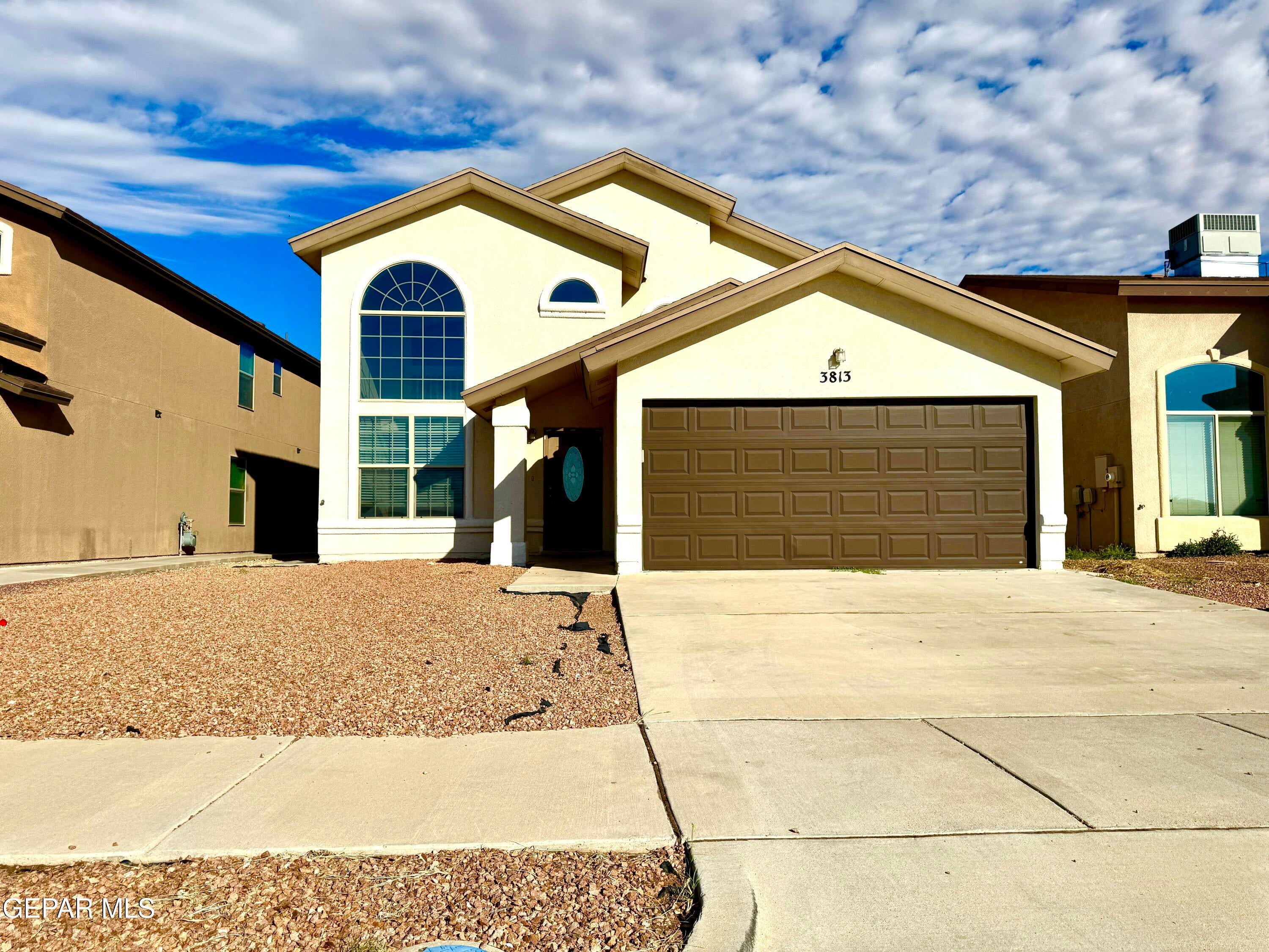 3813 LOMA DANTE