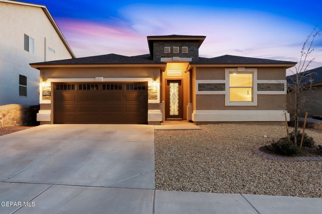 Photo of 12768 HIDDEN EDGE Drive, Horizon City, TX 79928 (MLS # 944011)