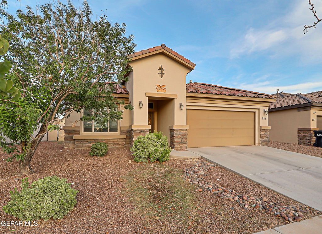 Photo of 228 Saltford Place, El Paso, TX 79928 (MLS # 935132)