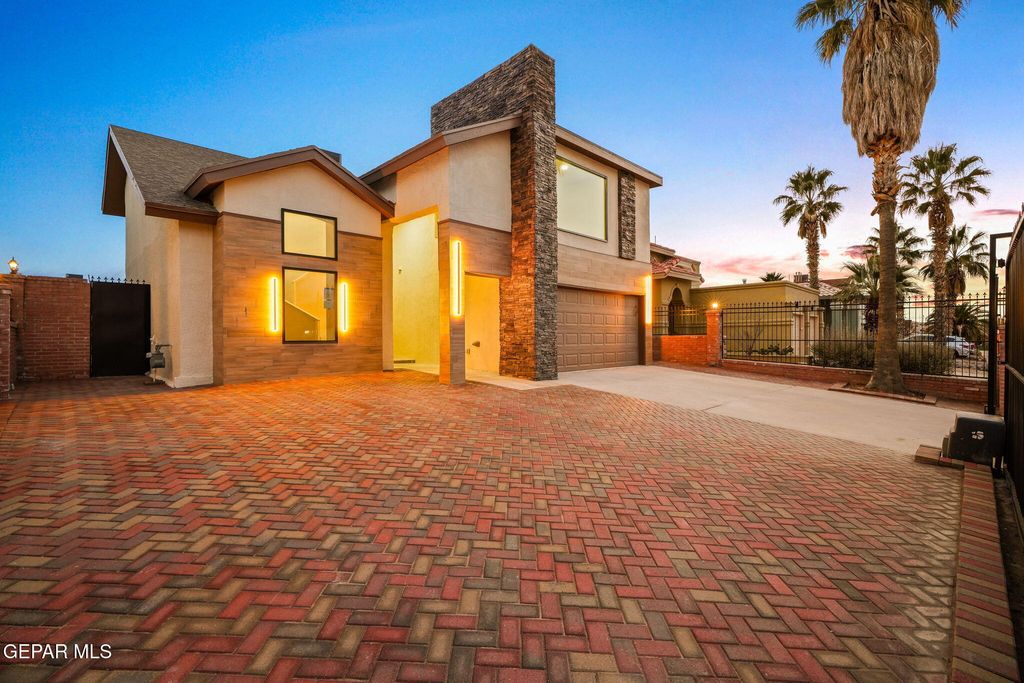 Photo of 7216 DESERT JEWEL Drive, El Paso, TX 79912 (MLS # 937484)