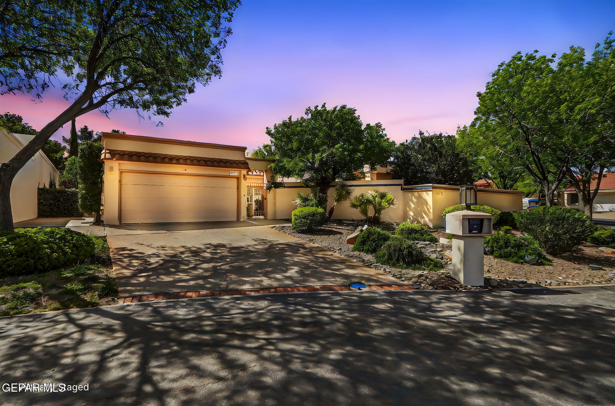 1038 LOS JARDINES Circle