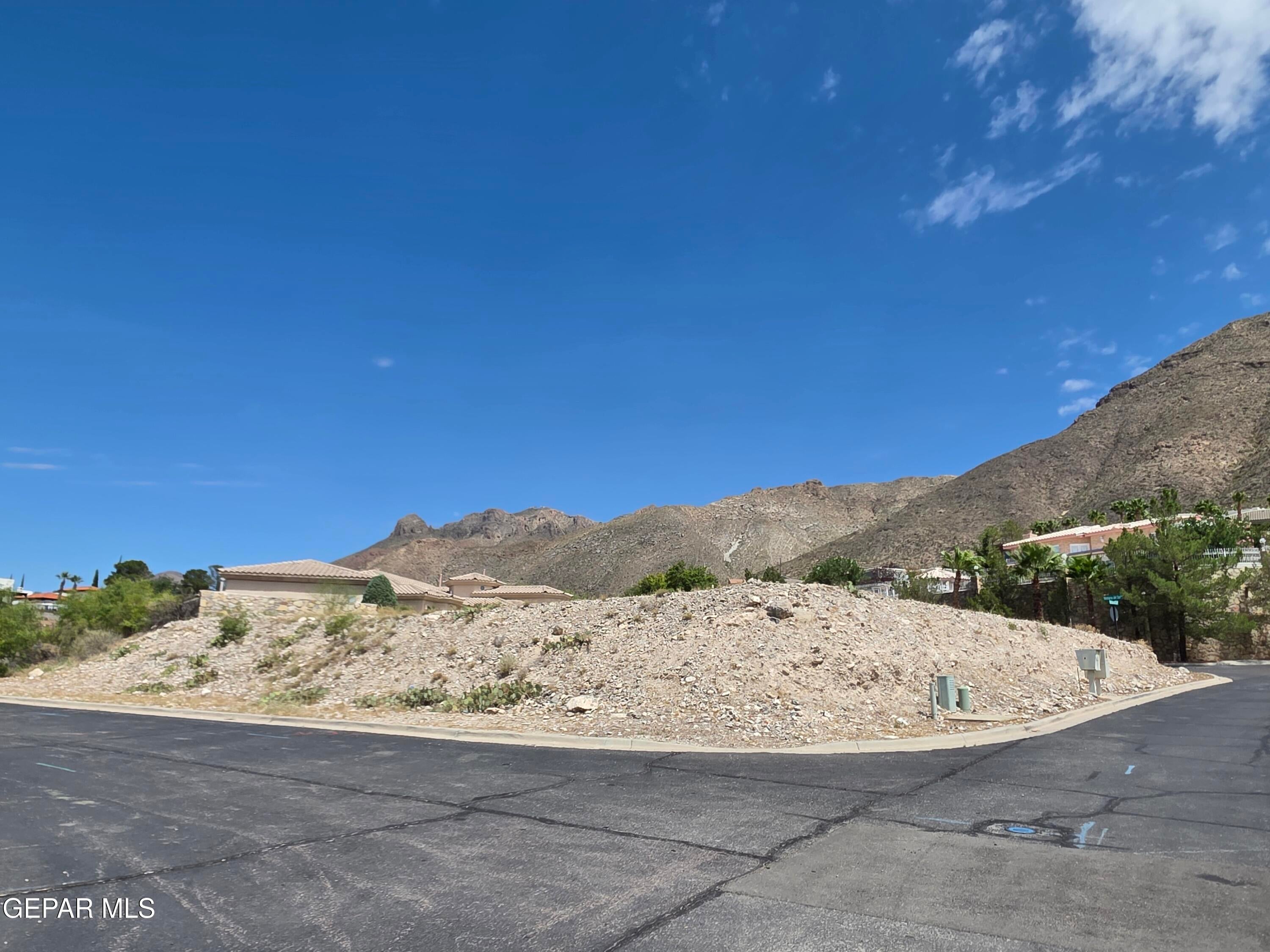 5525 VENTANA DEL SOL Drive