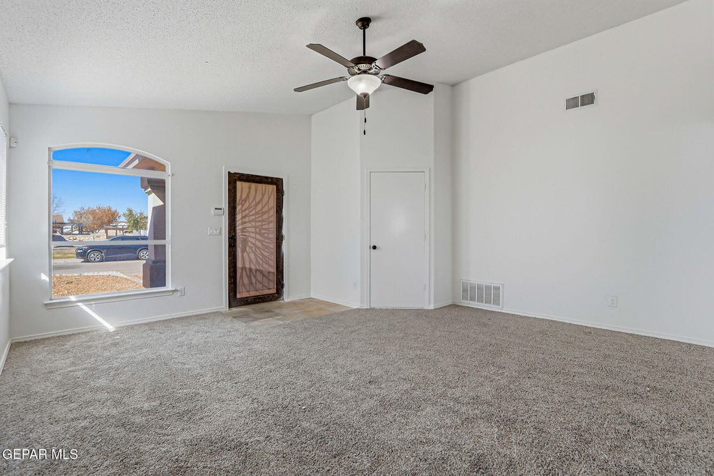 Photo of 224 Flor Eucharis Drive, Socorro, TX 79927 (MLS # 940943)