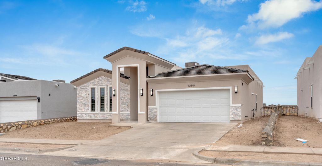 Photo of 13384 Emerald Park Drive, Horizon City, TX 79928 (MLS # 943874)