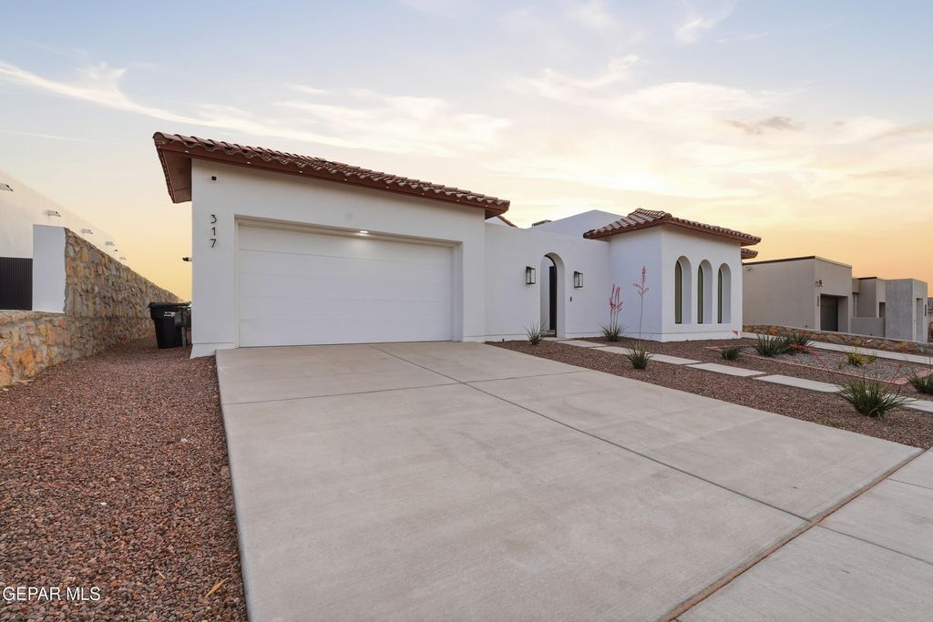 Photo of 317 Blue Valley Drive, El Paso, TX 79928 (MLS # 943255)