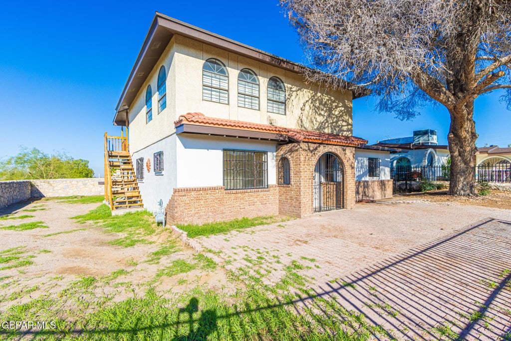 Photo of 1017 LARIAT Street, El Paso, TX 79915 (MLS # 951847)