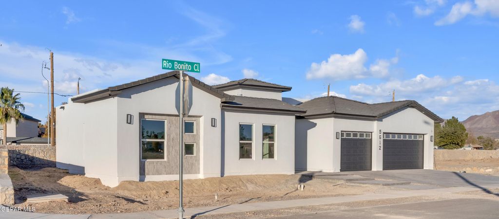 Photo of 5612 RIO BONITO Circle, El Paso, TX 79932 (MLS # 935149)