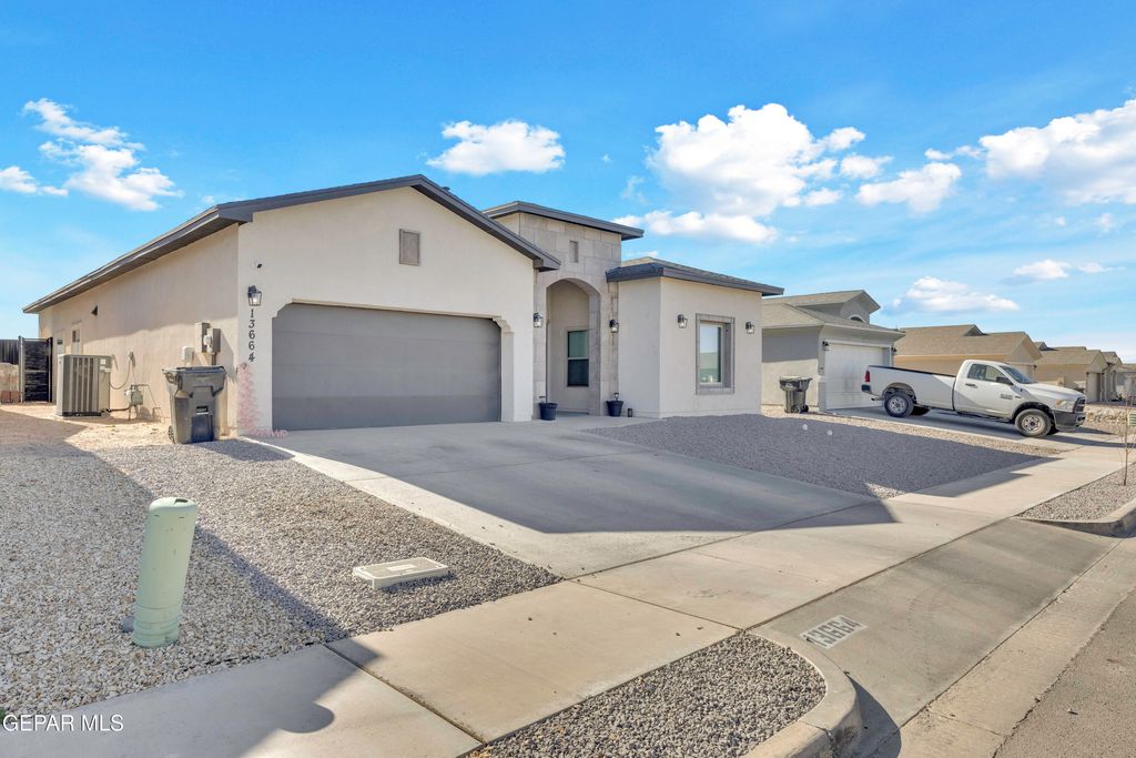 Photo of 13664 Lago Vista Avenue, El Paso, TX 79928 (MLS # 939332)